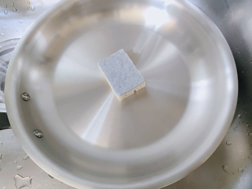 不鏽鋼鍋開鍋-步驟1 : 先洗一次鍋子