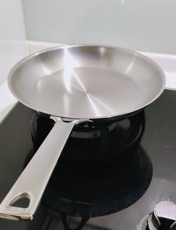 Cristel不鏽鋼鍋好用嗎?5個真實使用心得與不鏽鋼鍋不沾技巧 1 cristel平底鍋開團